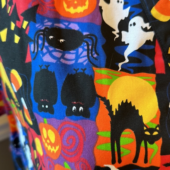 NWT Halloween, fall themed scrub shirt with cats, bats and ghosts! - Picture 2 of 7